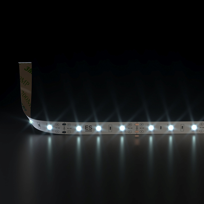 Светодиодная лента Elektrostandard Лента светодиодная 12V 4,8W 60Led 2835 IP20 холодный белый, 5м