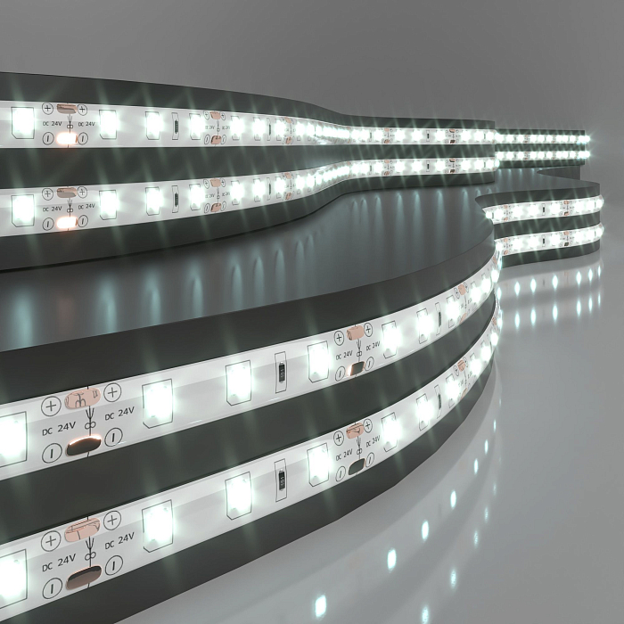 Светодиодная лента Elektrostandard Лента светодиодная 24V 4,8W 60Led 2835 IP65 холодный белый, 5м